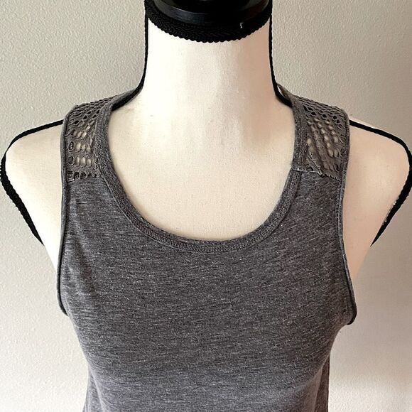 Aeropostale Gray with Lace Back Detail, Sleeveless Tank. Size XS. - Picture 3 of 6